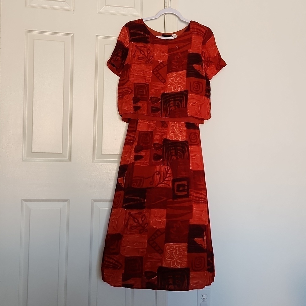 Vintage Benjamin A. Red & Black Fall Tribal Flowy Top Midi Dress. SIZE 14 Petite